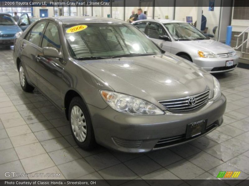Phantom Gray Pearl / Stone Gray 2006 Toyota Camry LE