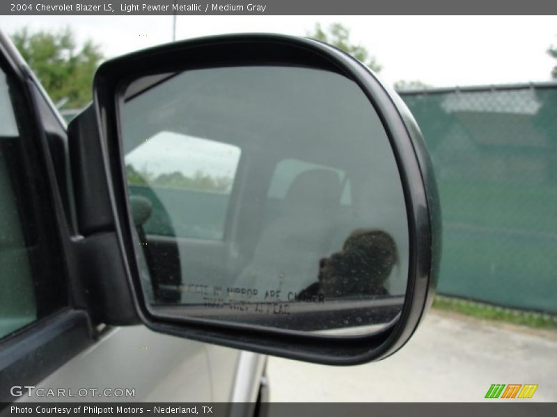 Light Pewter Metallic / Medium Gray 2004 Chevrolet Blazer LS