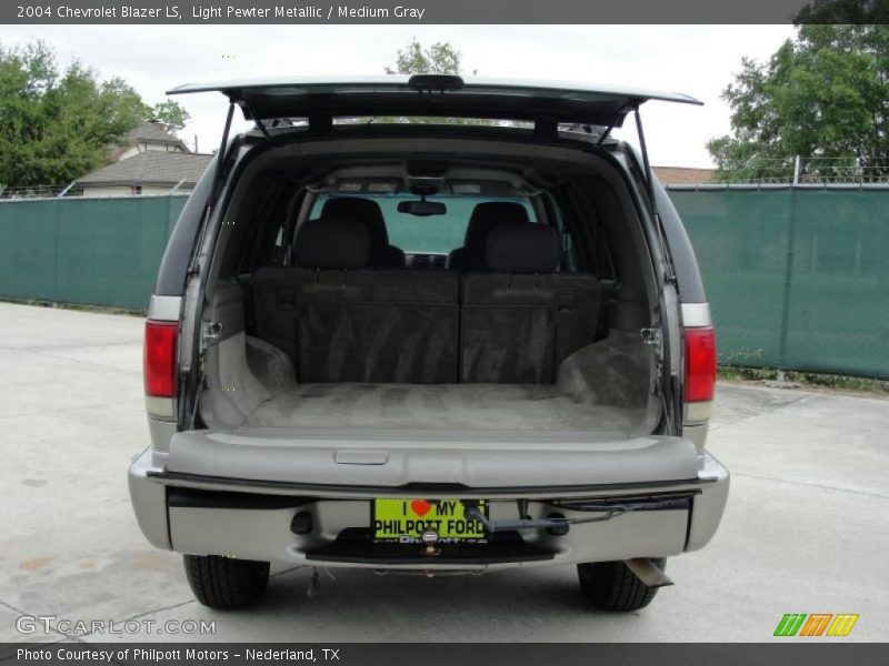 Light Pewter Metallic / Medium Gray 2004 Chevrolet Blazer LS