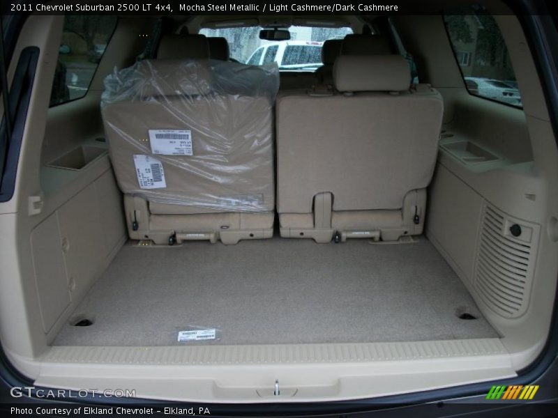  2011 Suburban 2500 LT 4x4 Trunk