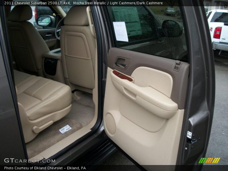 Mocha Steel Metallic / Light Cashmere/Dark Cashmere 2011 Chevrolet Suburban 2500 LT 4x4
