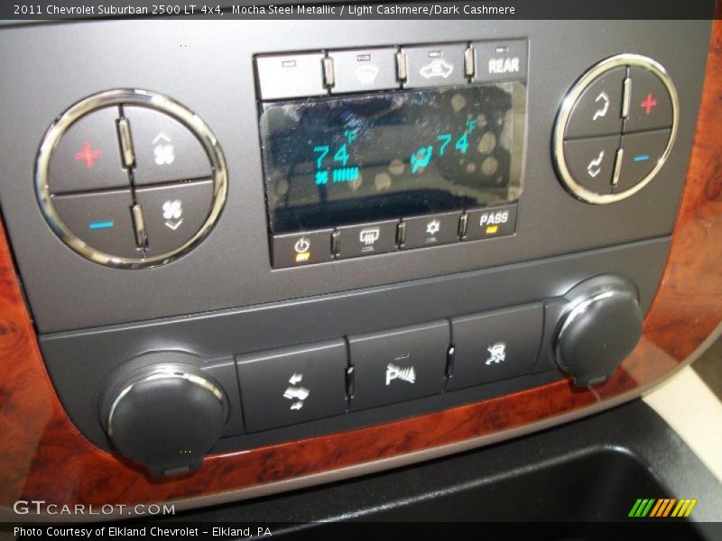 Controls of 2011 Suburban 2500 LT 4x4