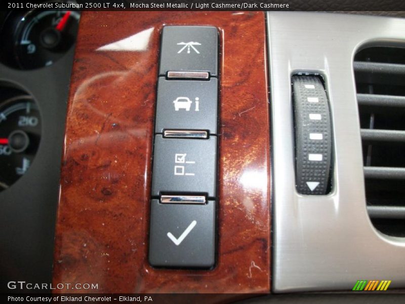 Mocha Steel Metallic / Light Cashmere/Dark Cashmere 2011 Chevrolet Suburban 2500 LT 4x4