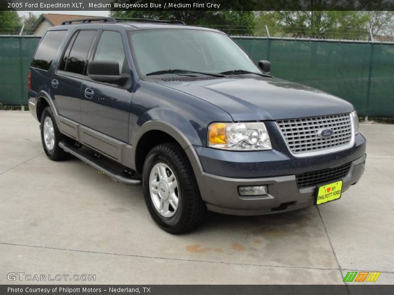 Medium Wedgewood Blue / Medium Flint Grey 2005 Ford Expedition XLT