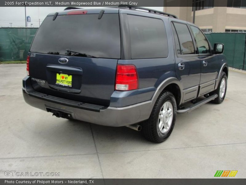 Medium Wedgewood Blue / Medium Flint Grey 2005 Ford Expedition XLT