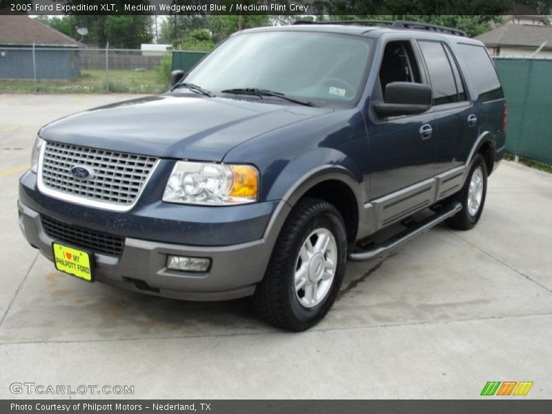 Medium Wedgewood Blue / Medium Flint Grey 2005 Ford Expedition XLT