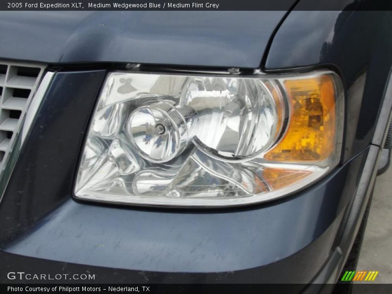 Medium Wedgewood Blue / Medium Flint Grey 2005 Ford Expedition XLT