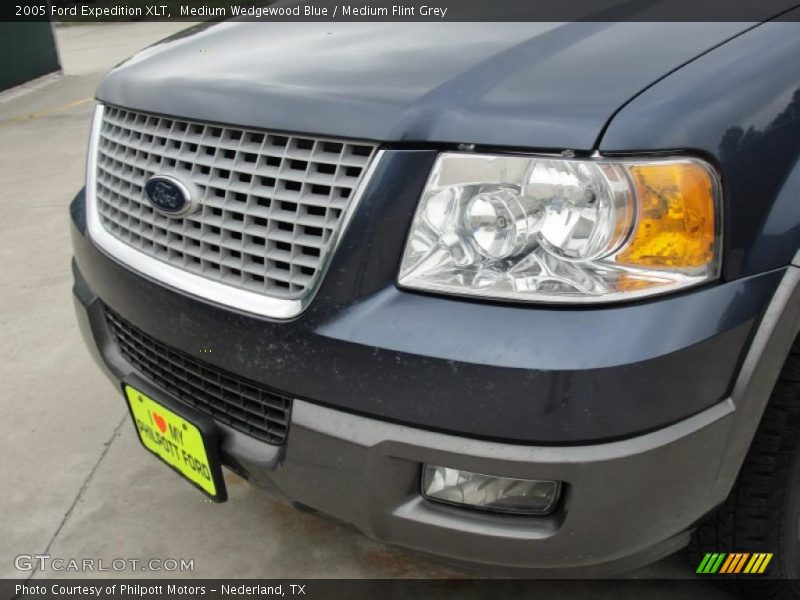 Medium Wedgewood Blue / Medium Flint Grey 2005 Ford Expedition XLT