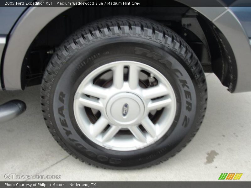 Medium Wedgewood Blue / Medium Flint Grey 2005 Ford Expedition XLT