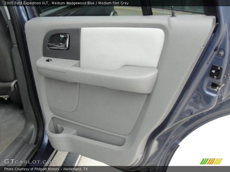 Medium Wedgewood Blue / Medium Flint Grey 2005 Ford Expedition XLT