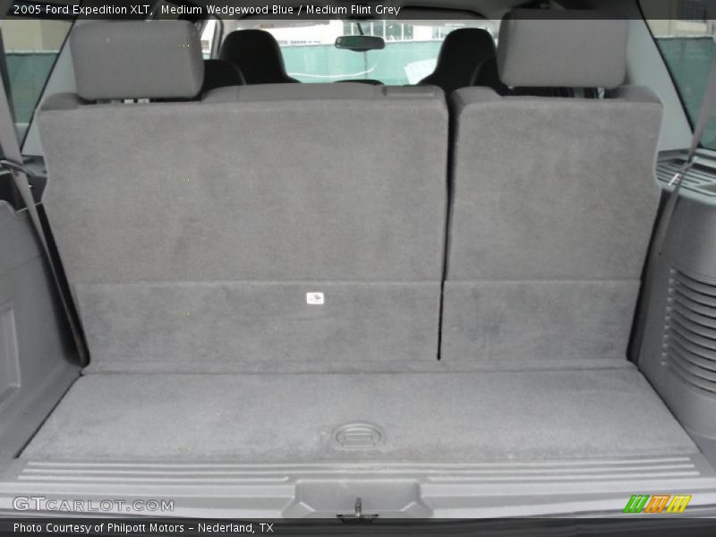 Medium Wedgewood Blue / Medium Flint Grey 2005 Ford Expedition XLT