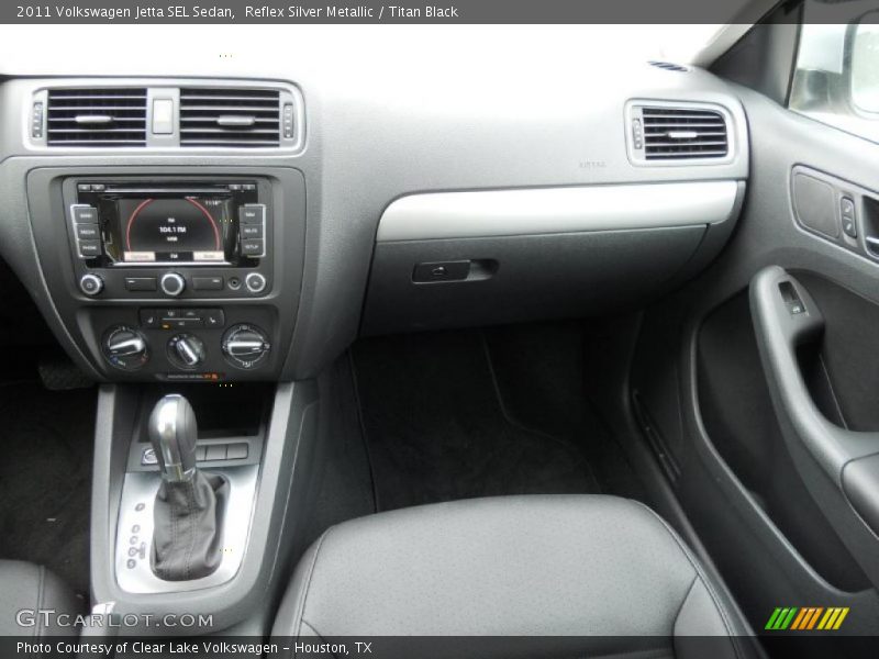 Reflex Silver Metallic / Titan Black 2011 Volkswagen Jetta SEL Sedan