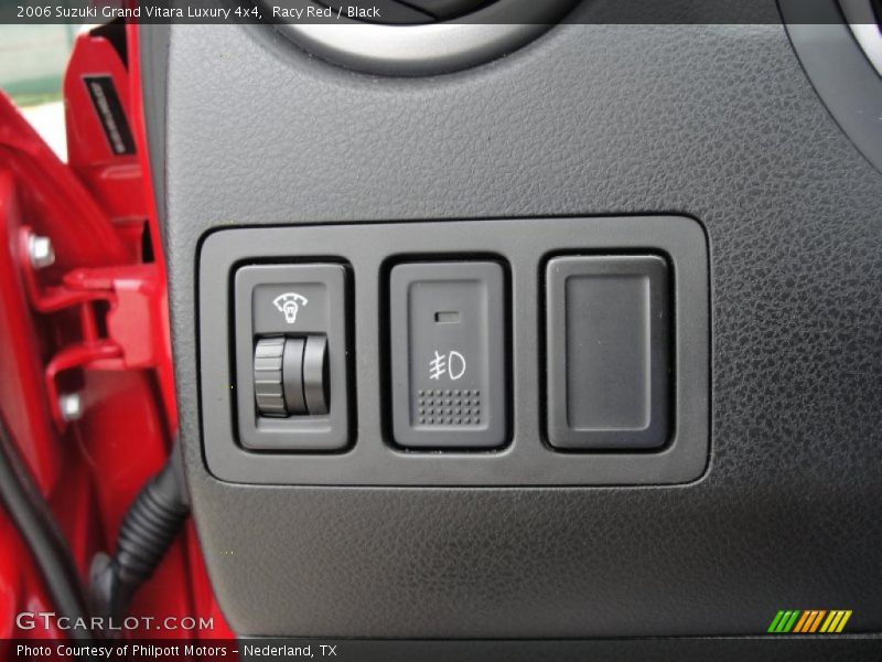Racy Red / Black 2006 Suzuki Grand Vitara Luxury 4x4