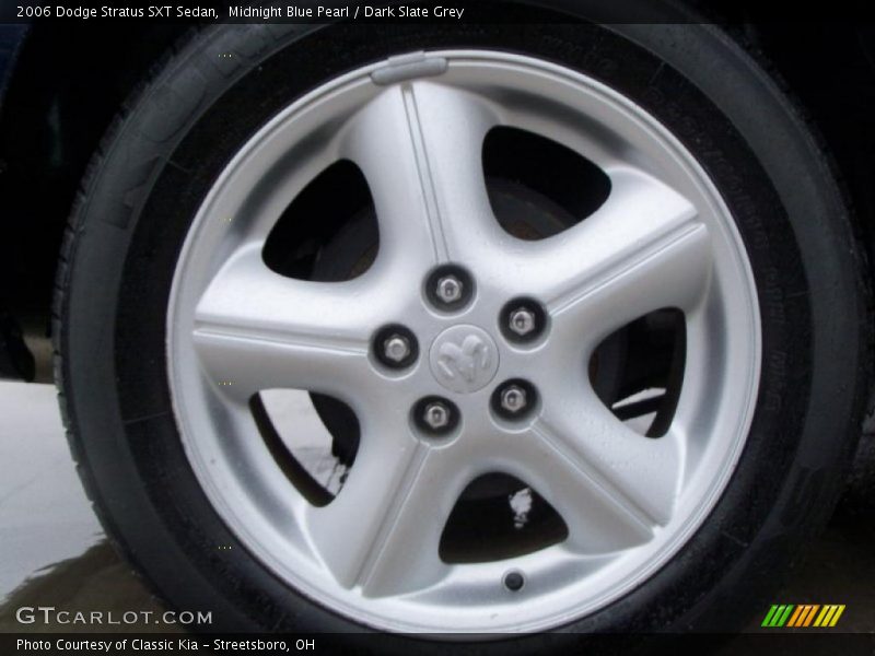 Midnight Blue Pearl / Dark Slate Grey 2006 Dodge Stratus SXT Sedan