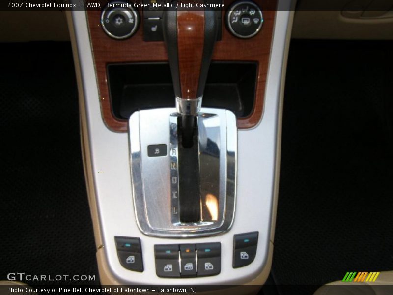 Bermuda Green Metallic / Light Cashmere 2007 Chevrolet Equinox LT AWD