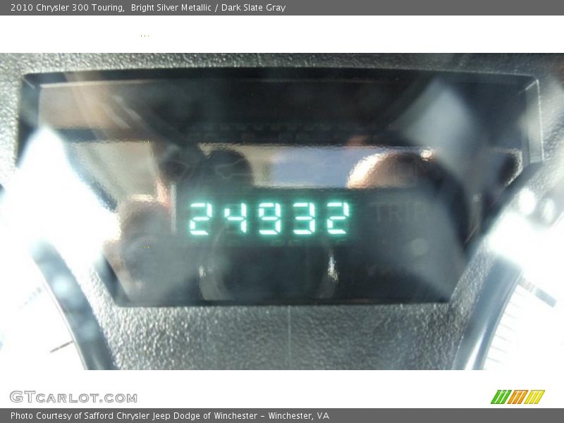 Bright Silver Metallic / Dark Slate Gray 2010 Chrysler 300 Touring