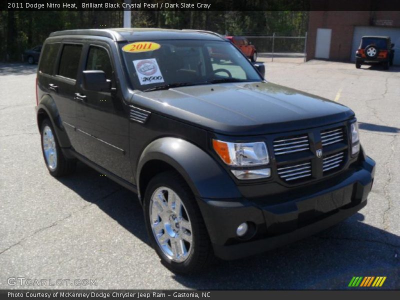 Brilliant Black Crystal Pearl / Dark Slate Gray 2011 Dodge Nitro Heat