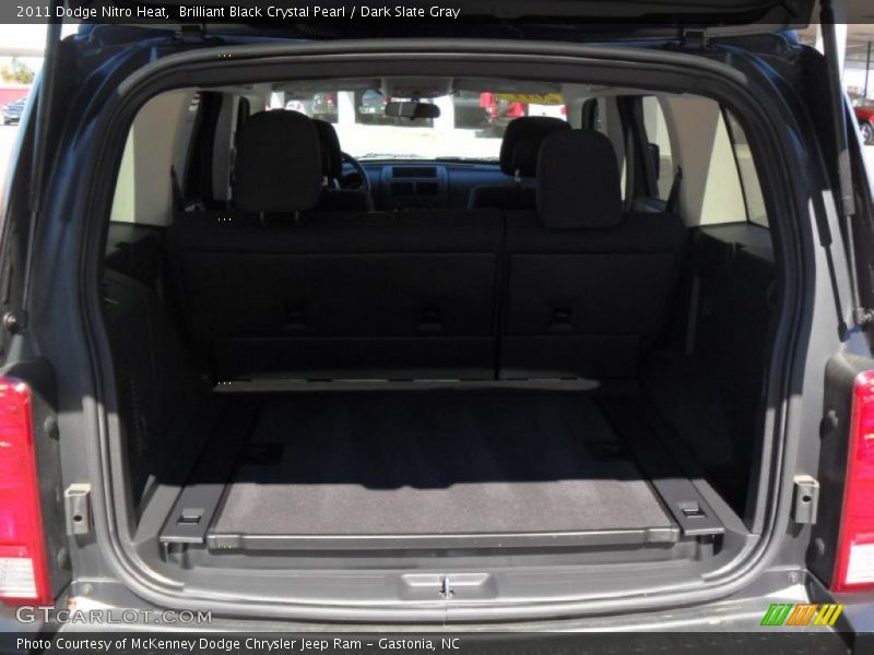 Brilliant Black Crystal Pearl / Dark Slate Gray 2011 Dodge Nitro Heat