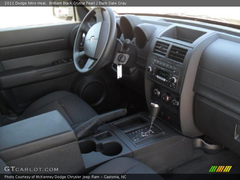 Brilliant Black Crystal Pearl / Dark Slate Gray 2011 Dodge Nitro Heat
