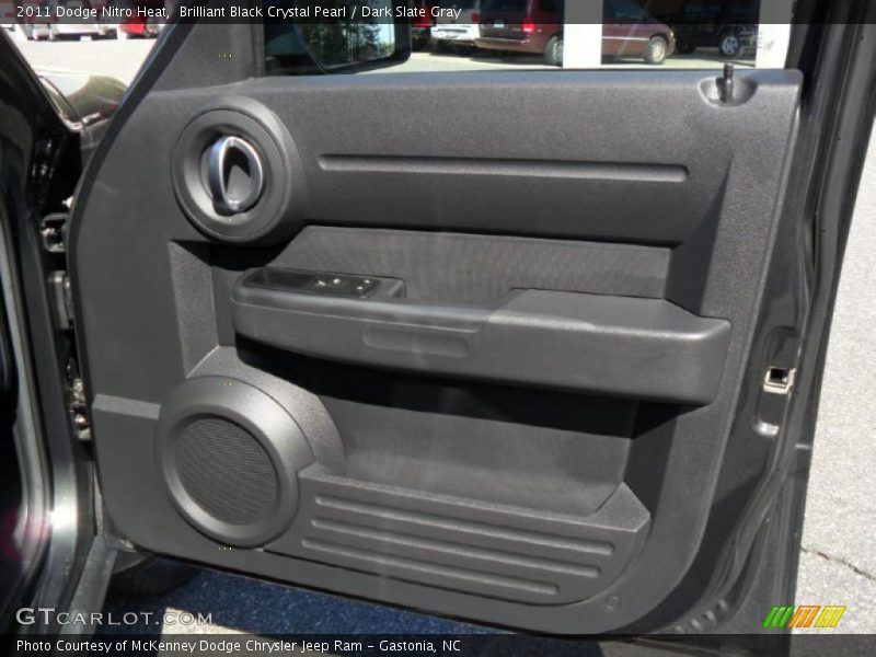Brilliant Black Crystal Pearl / Dark Slate Gray 2011 Dodge Nitro Heat