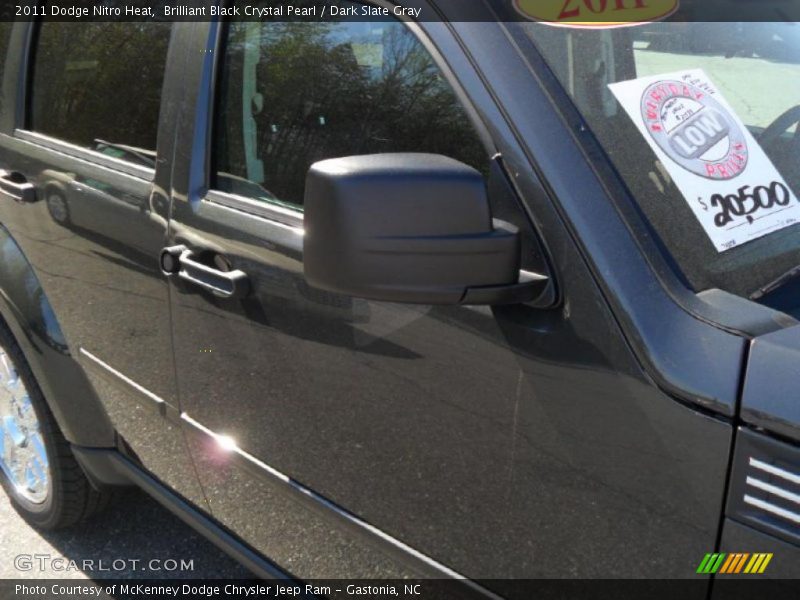 Brilliant Black Crystal Pearl / Dark Slate Gray 2011 Dodge Nitro Heat