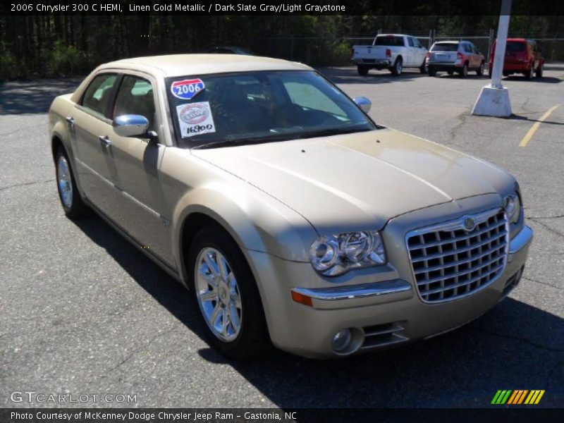 Linen Gold Metallic / Dark Slate Gray/Light Graystone 2006 Chrysler 300 C HEMI