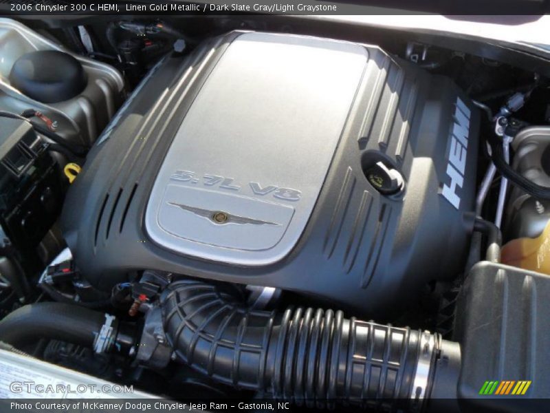 Linen Gold Metallic / Dark Slate Gray/Light Graystone 2006 Chrysler 300 C HEMI