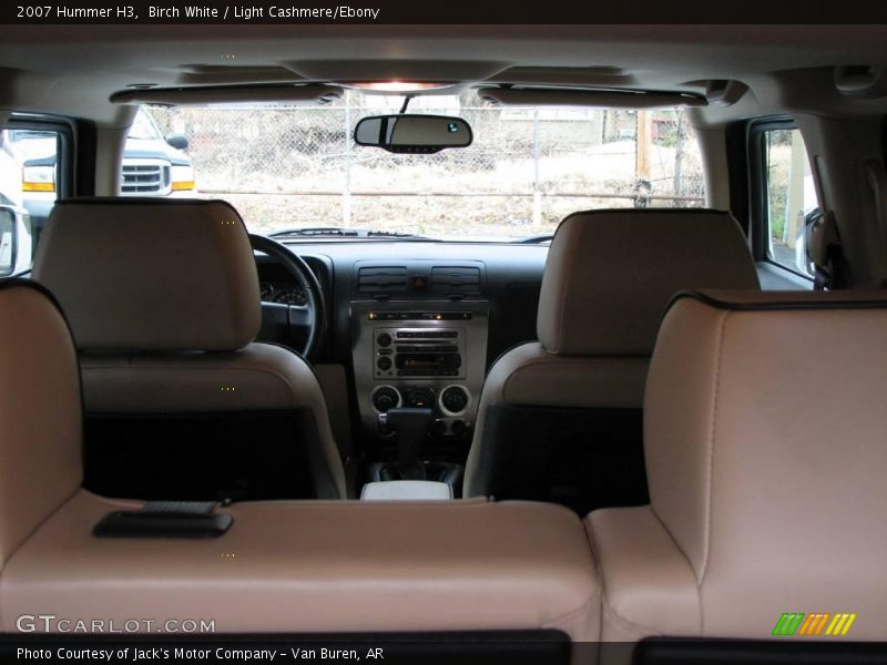 Birch White / Light Cashmere/Ebony 2007 Hummer H3