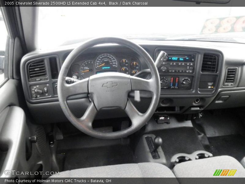 Black / Dark Charcoal 2005 Chevrolet Silverado 2500HD LS Extended Cab 4x4