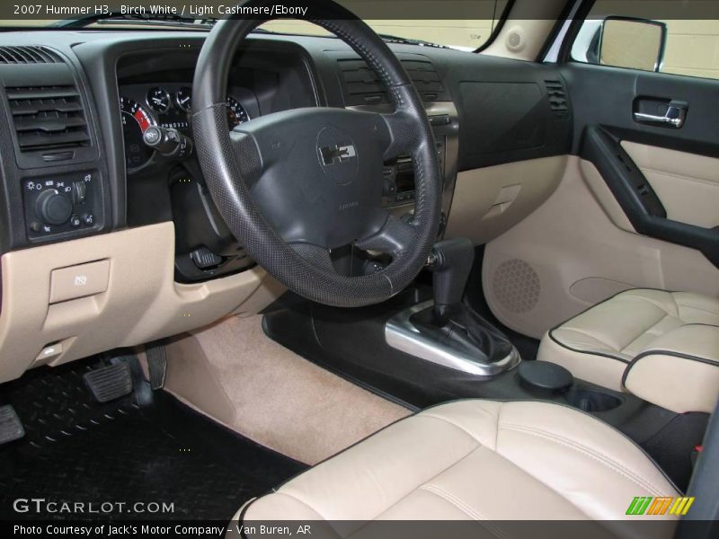 Birch White / Light Cashmere/Ebony 2007 Hummer H3