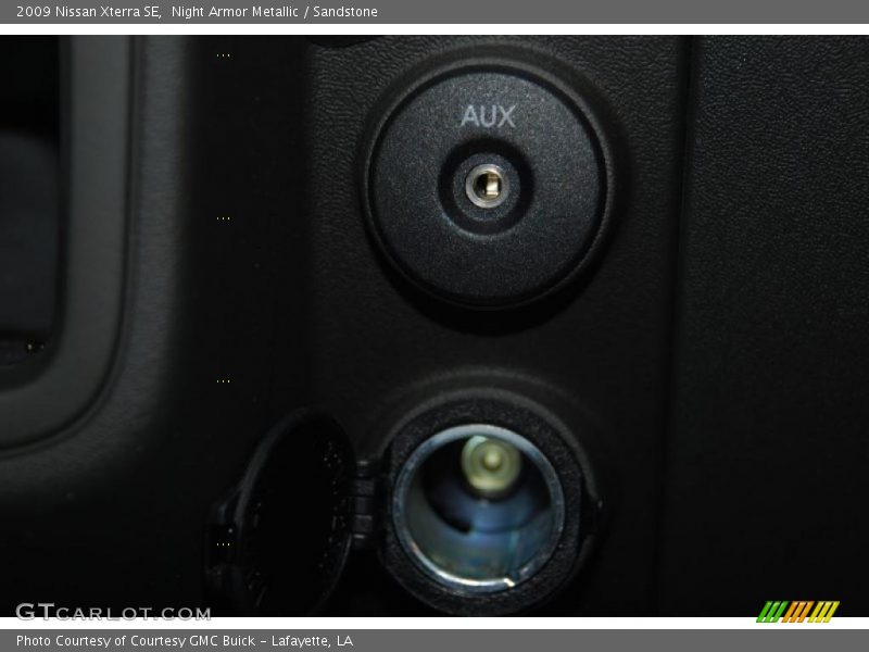 Night Armor Metallic / Sandstone 2009 Nissan Xterra SE