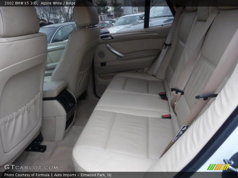 Alpine White / Beige 2002 BMW X5 3.0i