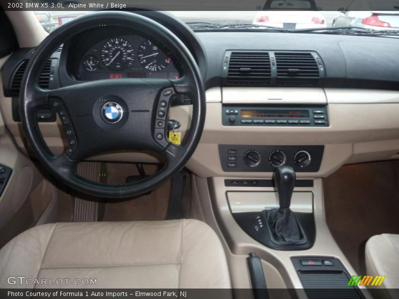 Alpine White / Beige 2002 BMW X5 3.0i