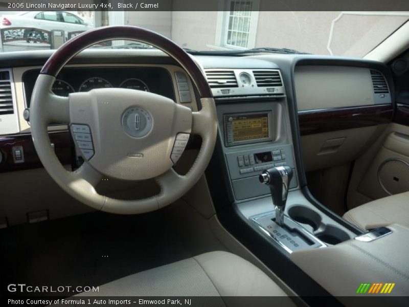 Black / Camel 2006 Lincoln Navigator Luxury 4x4