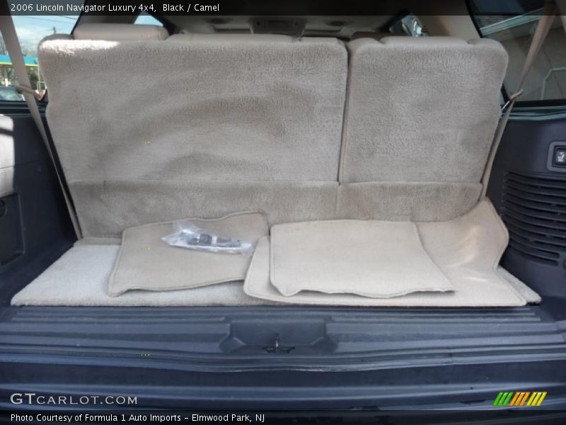 Black / Camel 2006 Lincoln Navigator Luxury 4x4