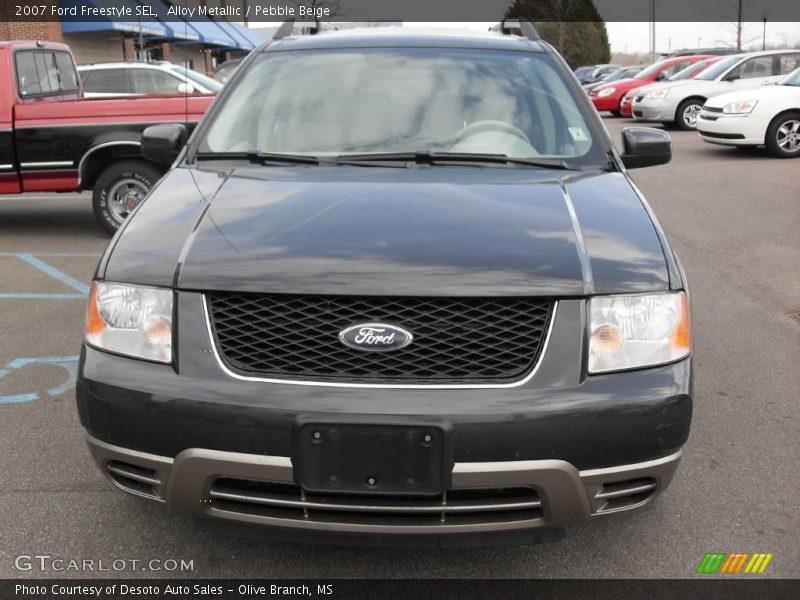 Alloy Metallic / Pebble Beige 2007 Ford Freestyle SEL