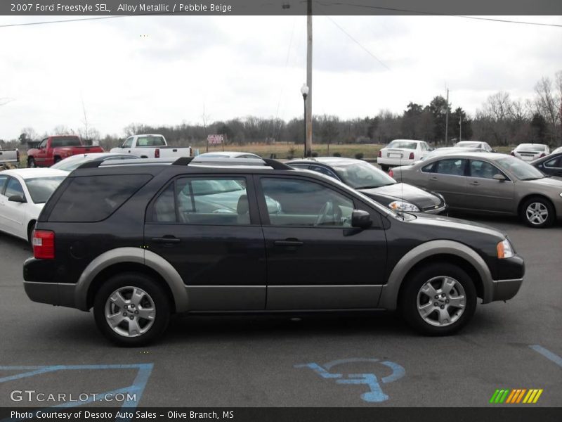 Alloy Metallic / Pebble Beige 2007 Ford Freestyle SEL