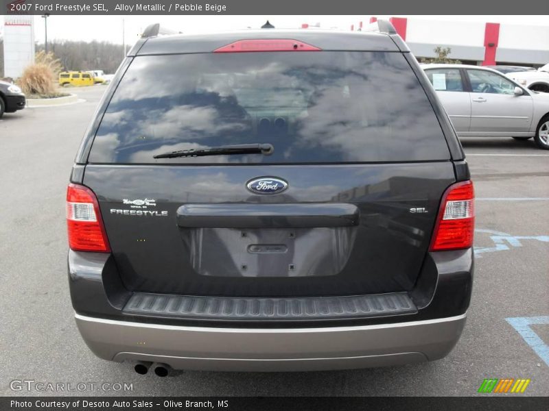 Alloy Metallic / Pebble Beige 2007 Ford Freestyle SEL