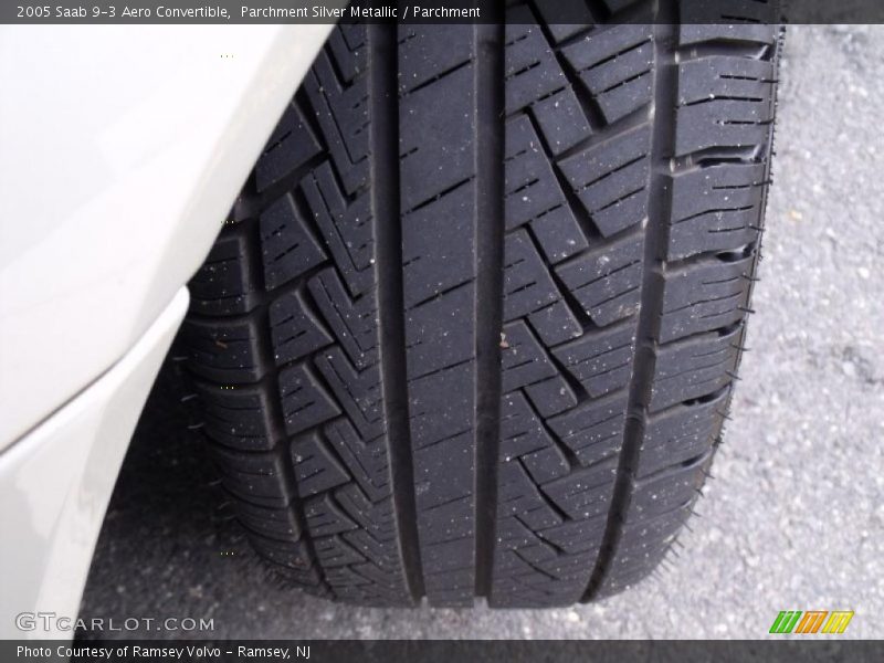 Parchment Silver Metallic / Parchment 2005 Saab 9-3 Aero Convertible