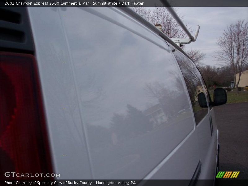 Summit White / Dark Pewter 2002 Chevrolet Express 2500 Commercial Van