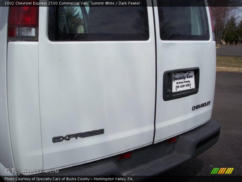 Summit White / Dark Pewter 2002 Chevrolet Express 2500 Commercial Van