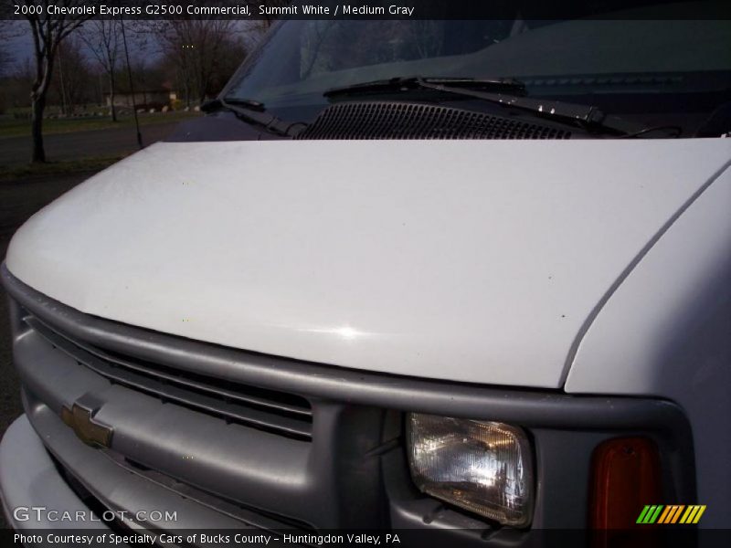 Summit White / Medium Gray 2000 Chevrolet Express G2500 Commercial