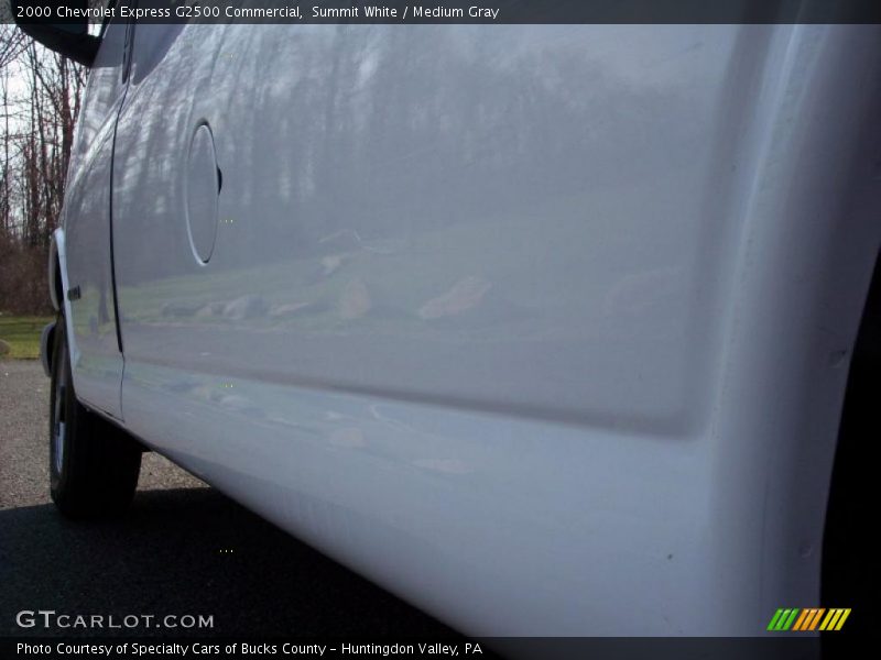 Summit White / Medium Gray 2000 Chevrolet Express G2500 Commercial