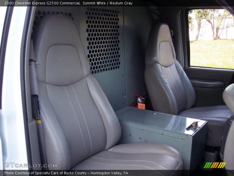 Summit White / Medium Gray 2000 Chevrolet Express G2500 Commercial