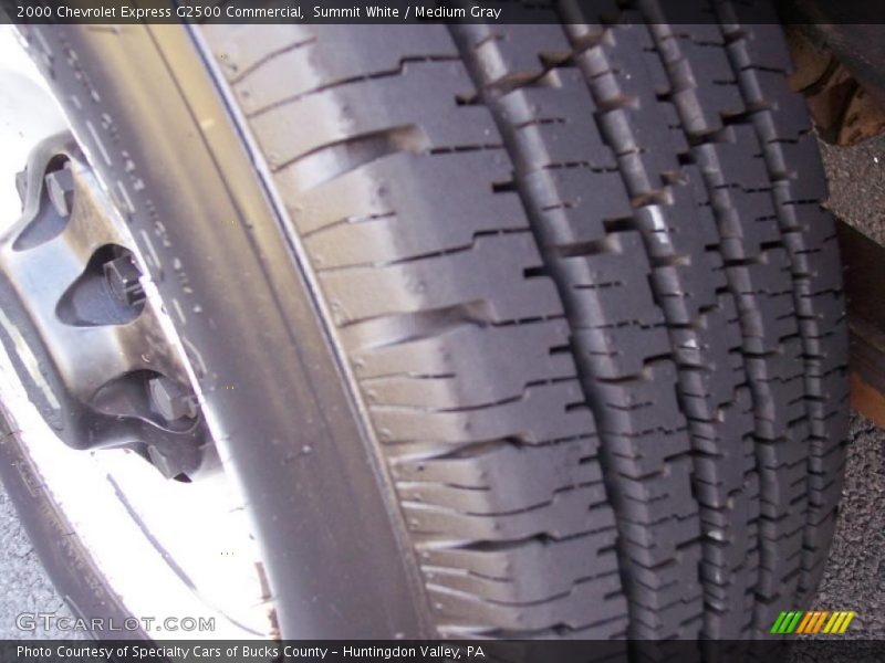 Summit White / Medium Gray 2000 Chevrolet Express G2500 Commercial