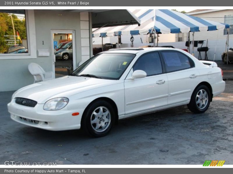 White Pearl / Beige 2001 Hyundai Sonata GLS V6