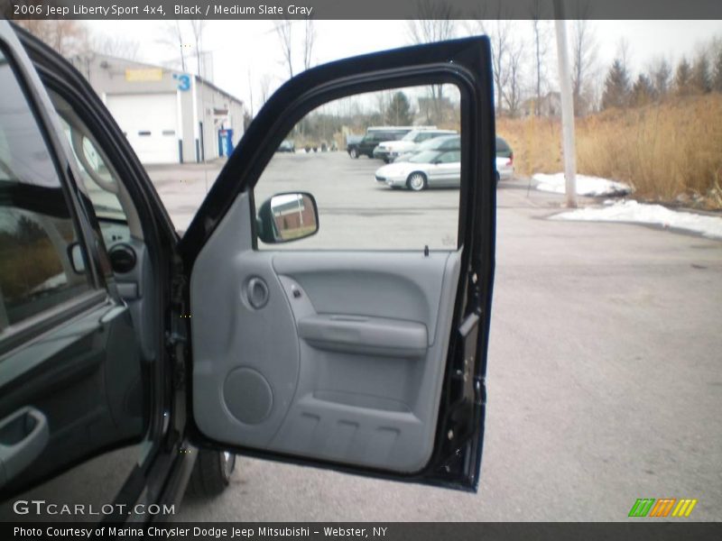 Black / Medium Slate Gray 2006 Jeep Liberty Sport 4x4