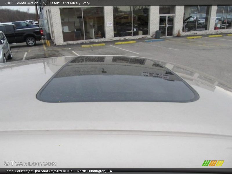 Desert Sand Mica / Ivory 2006 Toyota Avalon XLS