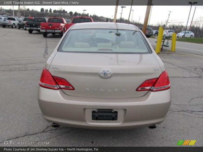 Desert Sand Mica / Ivory 2006 Toyota Avalon XLS
