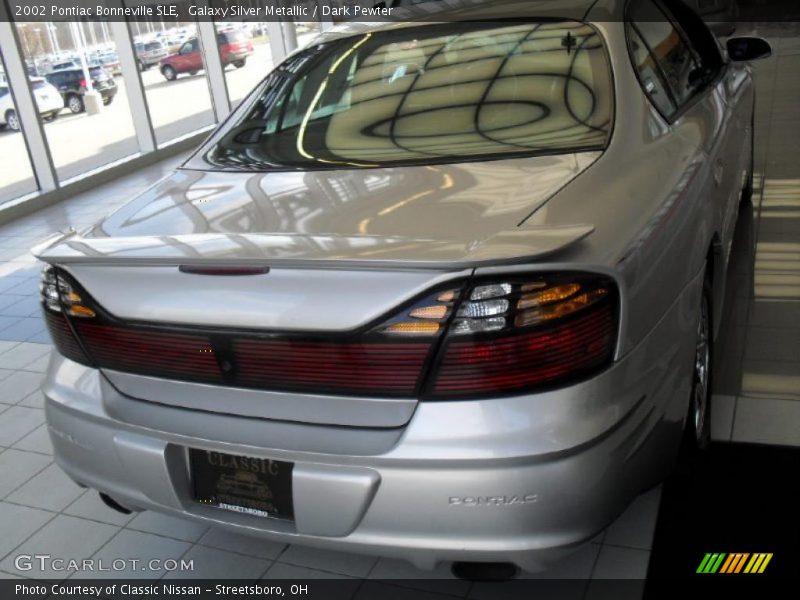 Galaxy Silver Metallic / Dark Pewter 2002 Pontiac Bonneville SLE